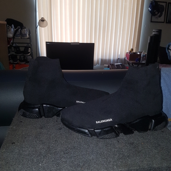 Balenciaga kicks for sale - Picture 1 of 3